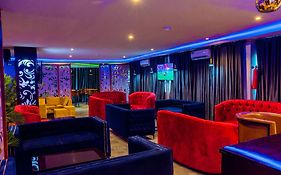 House10 Luxury Hotel And Suites